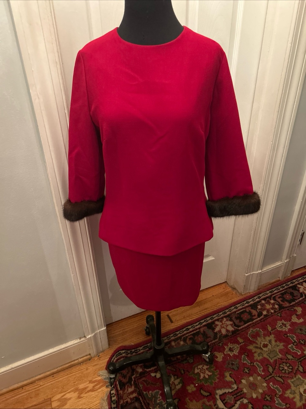 Elegant Red Two-Piece Skirt Set with mink  Cuffs14